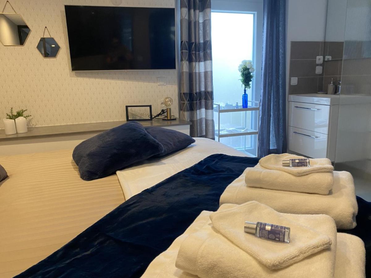 La Suite De Charme Du Mas De La Fontaine De Jonquier Avec Spa Privatif Séguret Exteriör bild