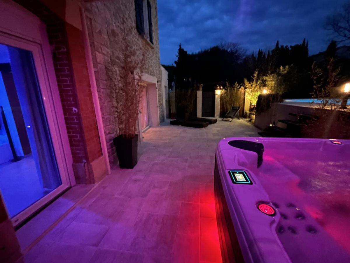 La Suite De Charme Du Mas De La Fontaine De Jonquier Avec Spa Privatif Séguret Exteriör bild