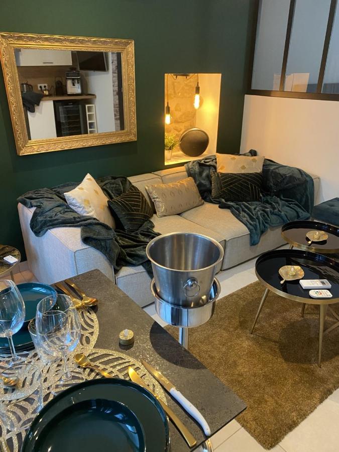 La Suite De Charme Du Mas De La Fontaine De Jonquier Avec Spa Privatif Séguret Exteriör bild