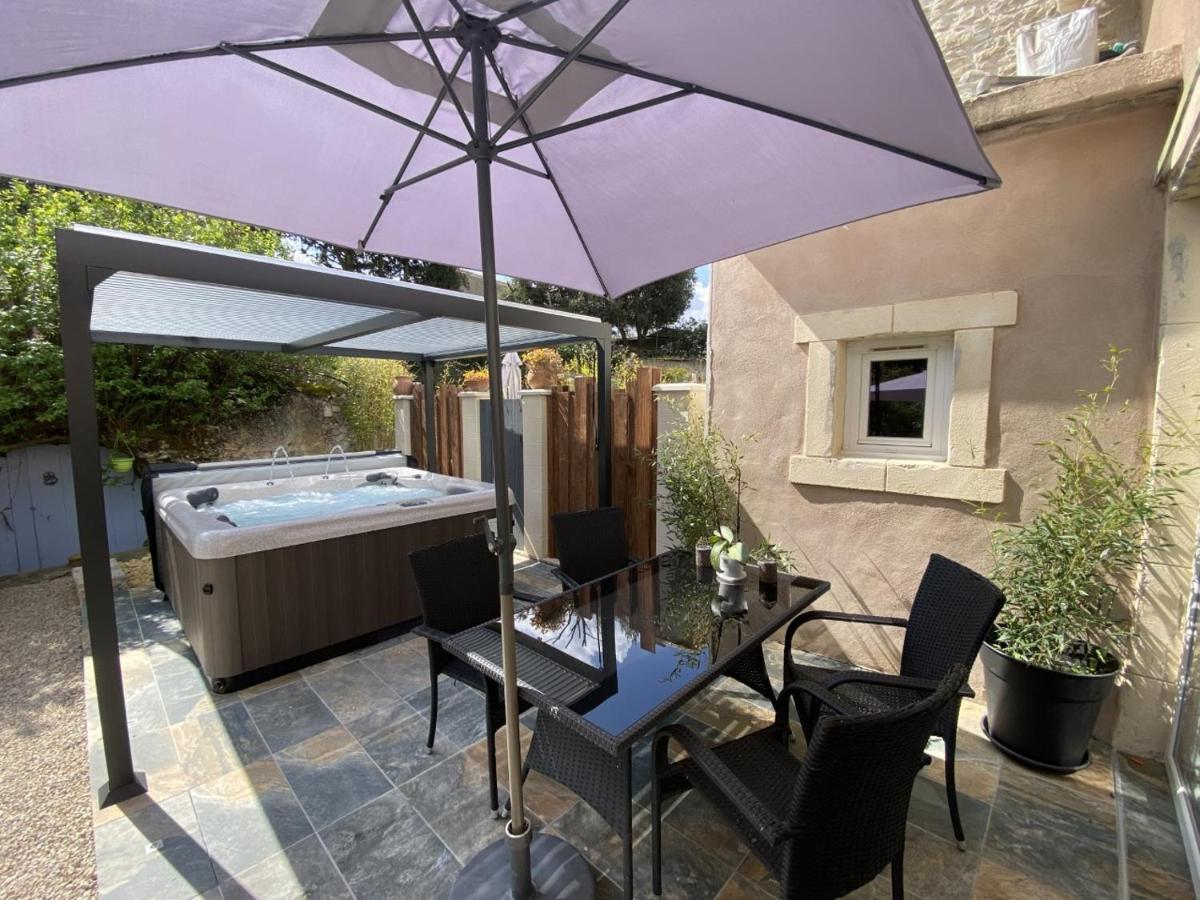 La Suite De Charme Du Mas De La Fontaine De Jonquier Avec Spa Privatif Séguret Exteriör bild