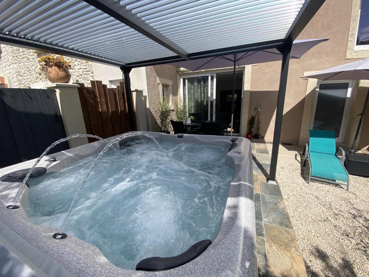 La Suite De Charme Du Mas De La Fontaine De Jonquier Avec Spa Privatif Séguret Exteriör bild